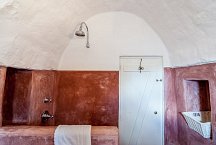Trullo Dei Mandorli_bathroom with shower
