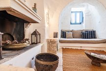 Trullo Dei Mandorli_living room with fireplace