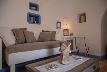 La Torretta double bedroom with sofa