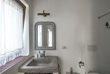 Masseria Marvicino_3rd bathroom